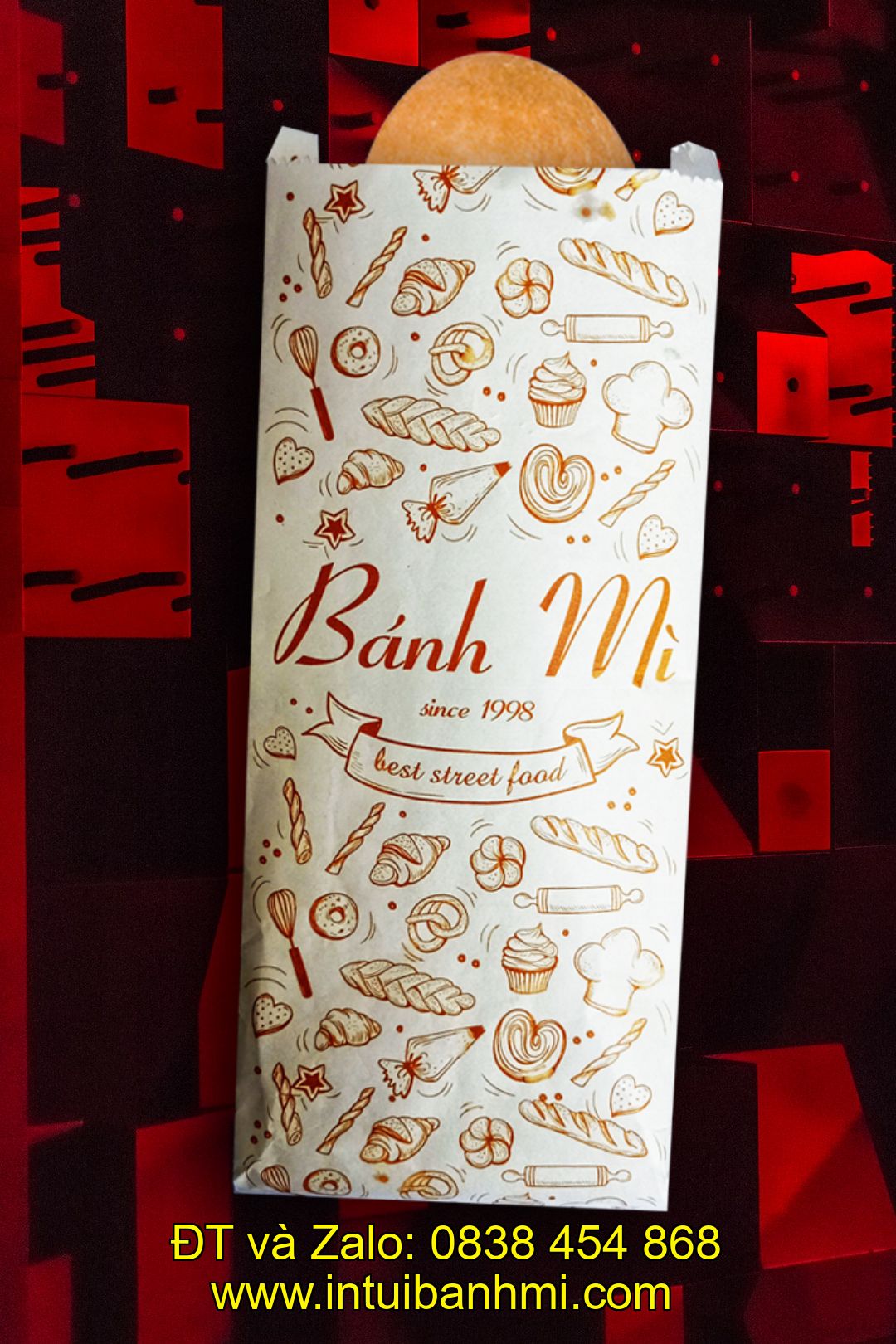 Hãy so sánh túi bánh mì được làm bằng giấy và bằng nilon